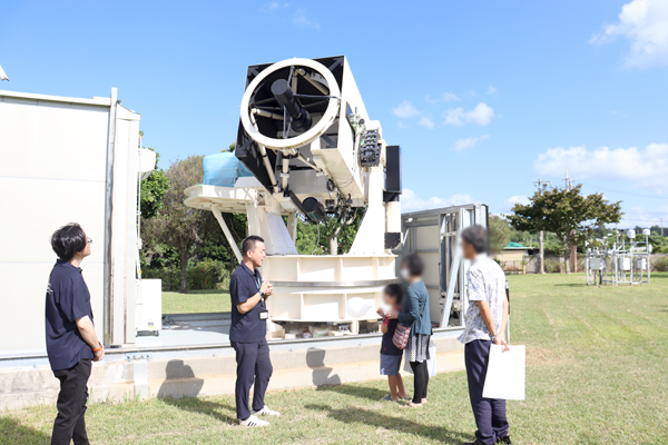 光望遠鏡の見学