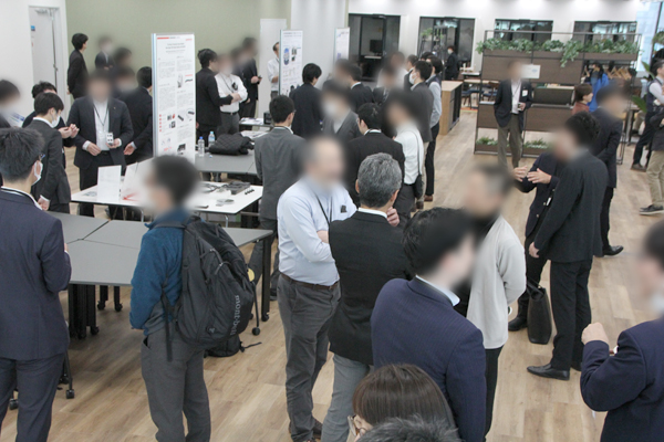 ポスターセッションの様子